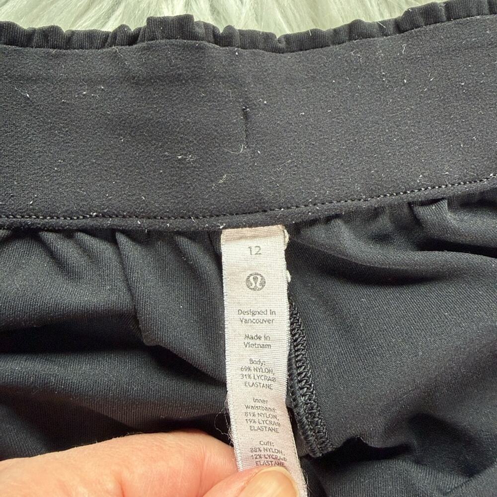 Lululemon Black Keep Moving Joggers - Picture 4 of 11
